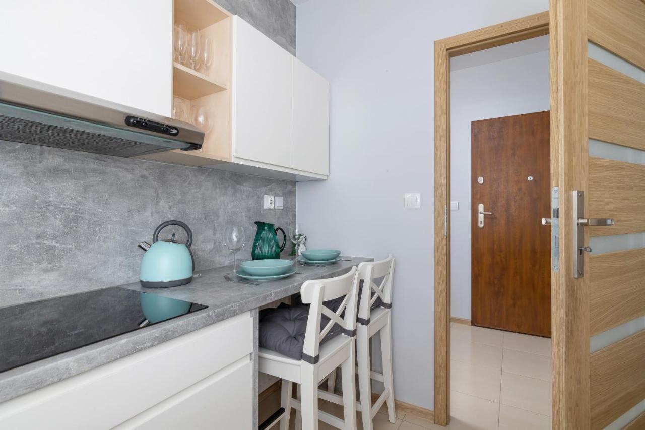 Osiedle Avia Harmonious Apartment With Balcony & Parking Cracow By Renters Prestige Cracóvia Exterior foto