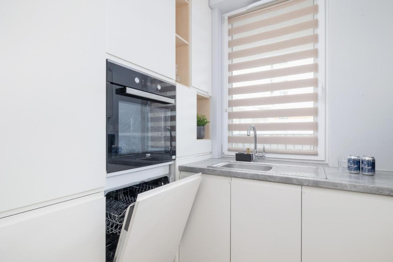 Osiedle Avia Harmonious Apartment With Balcony & Parking Cracow By Renters Prestige Cracóvia Exterior foto