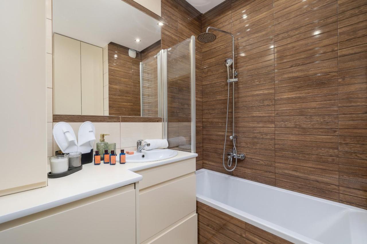 Osiedle Avia Harmonious Apartment With Balcony & Parking Cracow By Renters Prestige Cracóvia Exterior foto